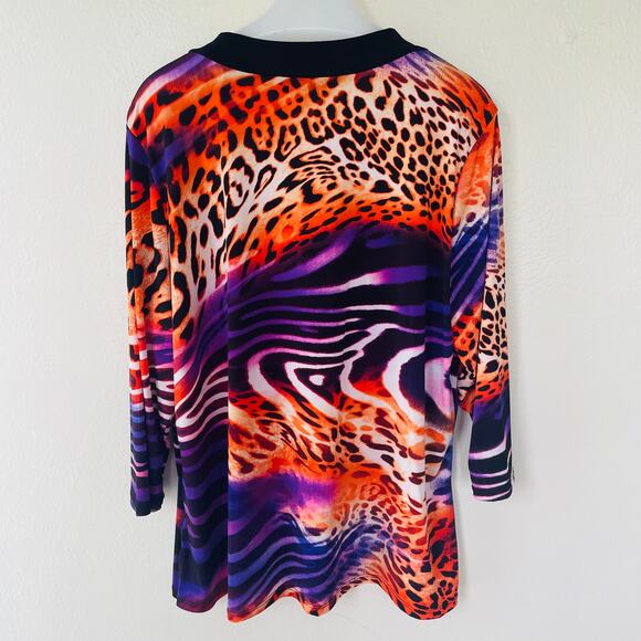 Susan Graver Liquid Knit size 1X V Neck abstract animal print colorful pullover - Picture 7 of 9